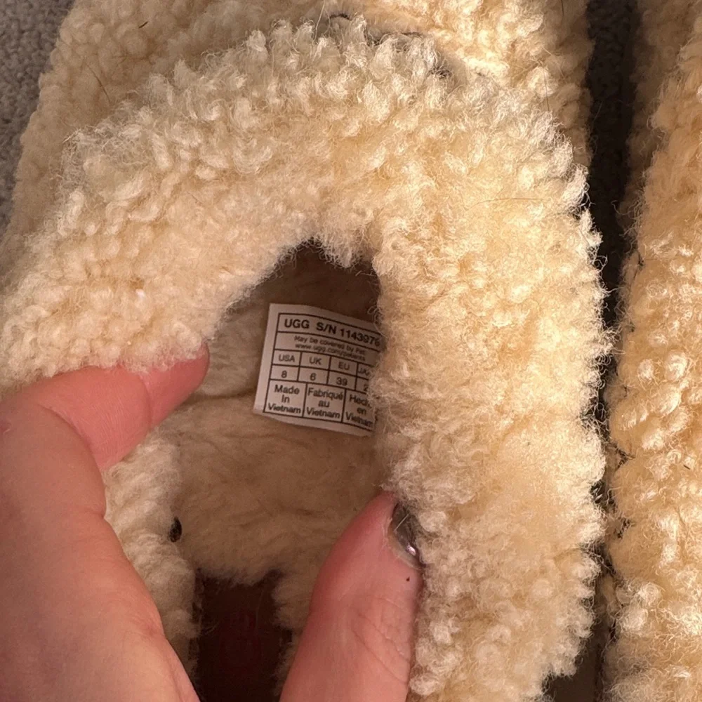 UGG Sherpa Braided Platform Tazz Slippers NEVER WORN - Picture 6 of 6